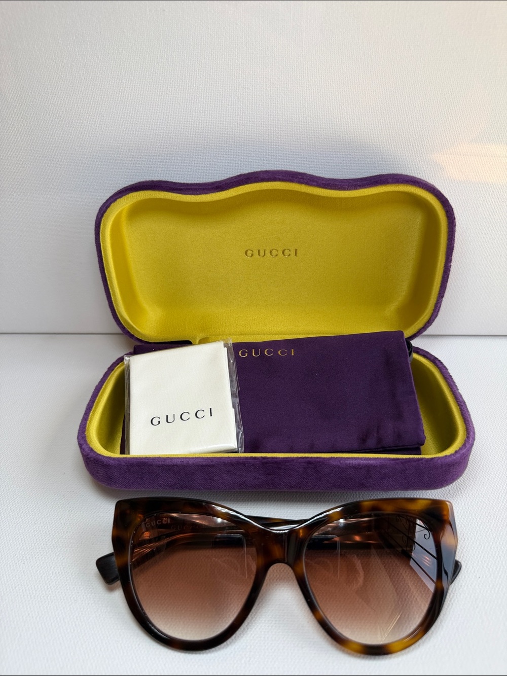 Gucci Cat-Eye Gradient Sunglasses